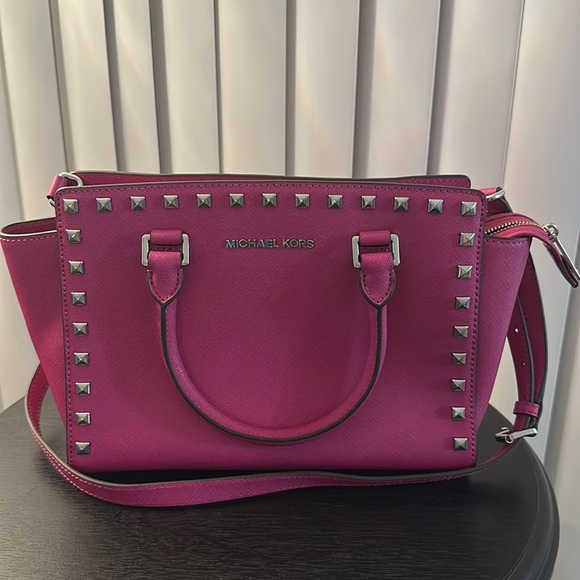Michael Kors Pink Medium Selma Stud Satchel Handbag/Crossbody - Picture 1 of 6